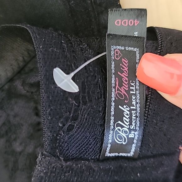 Black Fuchsia Plus Size Bra, by Secret Lace LLC 40DD - Picture 6 of 6